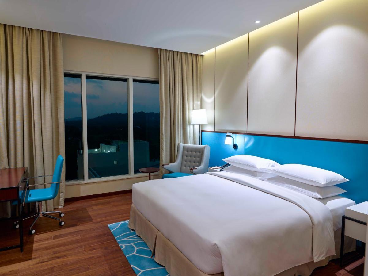 Hyatt Regency Thrissur Hotel Kültér fotó
